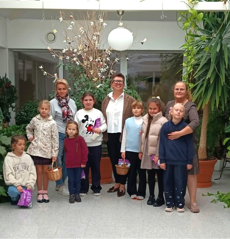 Tarptautinei senjorų dienai skirti renginiai Seredžiaus senelių globos namuose – prasmingi susitikimai, kūrybos akimirkos